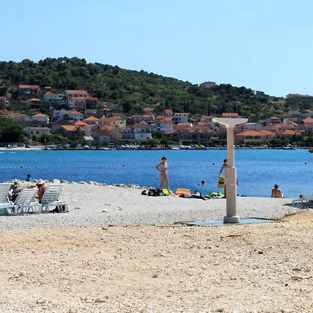And By The Sea - 16844 3* Trogir
